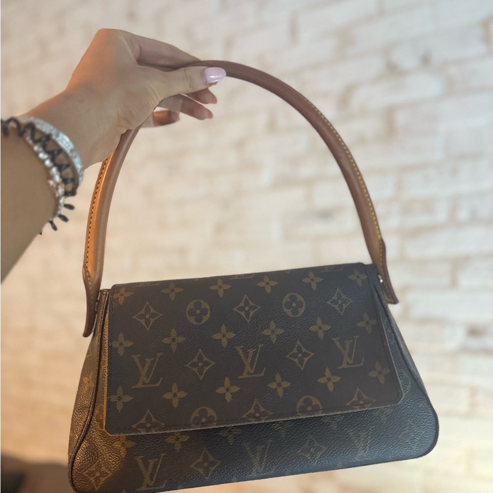 Authentic Louis Vuitton Classic Brown Monogram Shoulder Bag